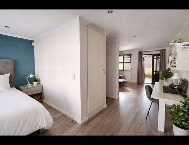 1 BEDROOM APARTMENT FOR SALE IN RONDEBOSCH
